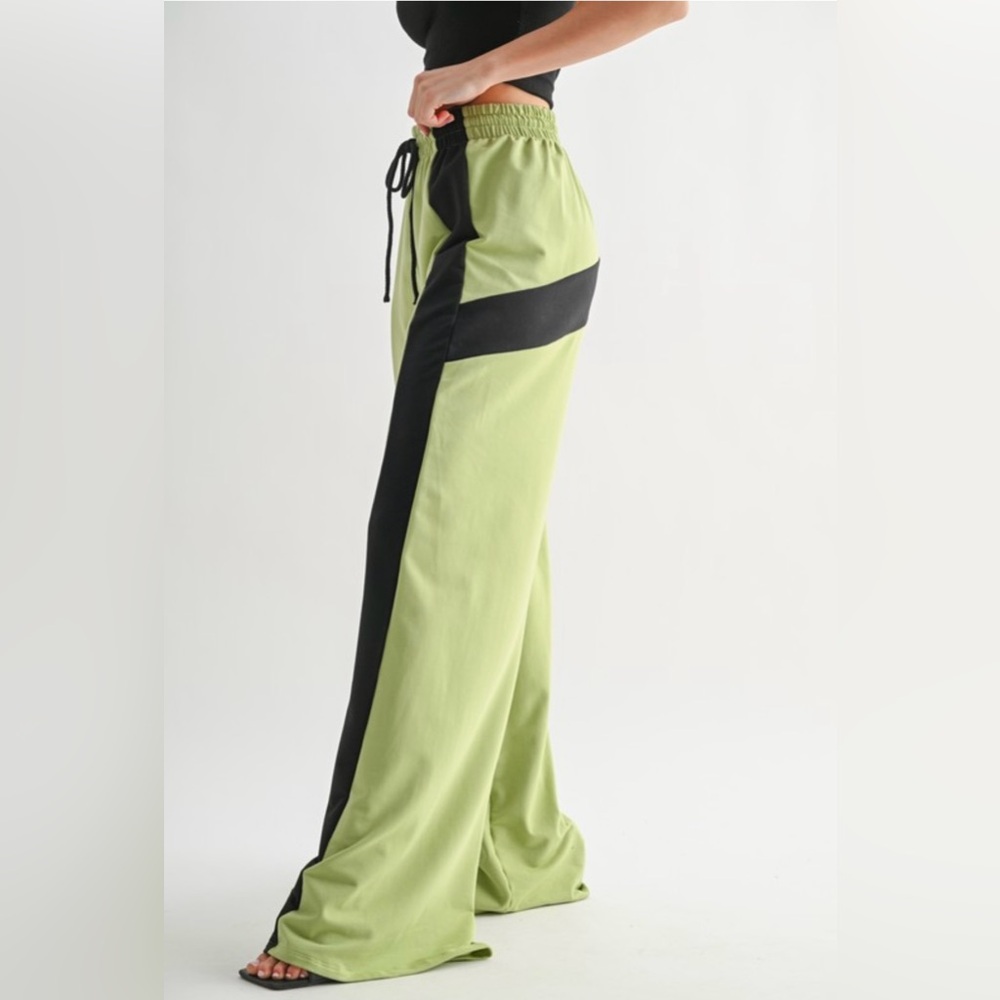 WinWin Olive Green and Black Wide Leg Pants - Picture 2 of 3